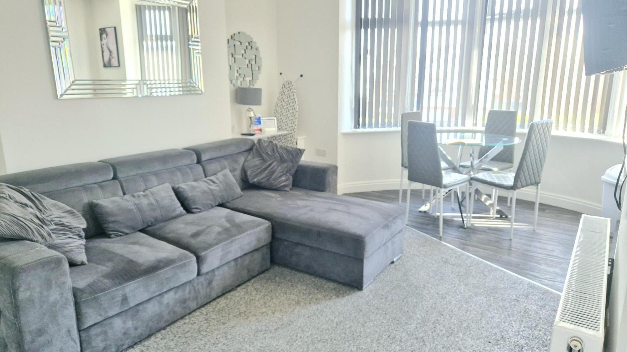 Deluxe Apartments On Mersey One Блекпул Екстериор снимка